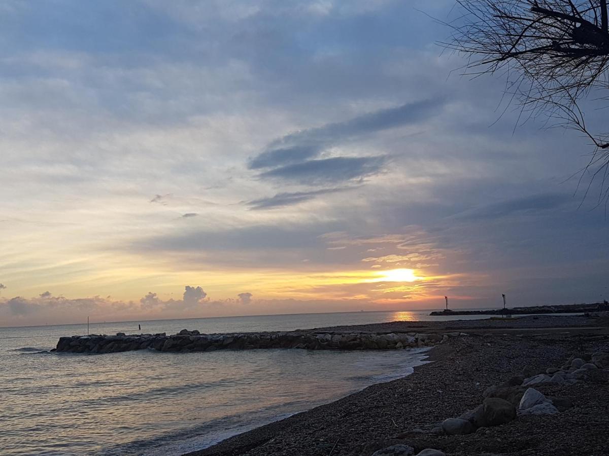 Club Del Sole Roseto Degli Abruzzi Easy Camping Village Bagian luar foto