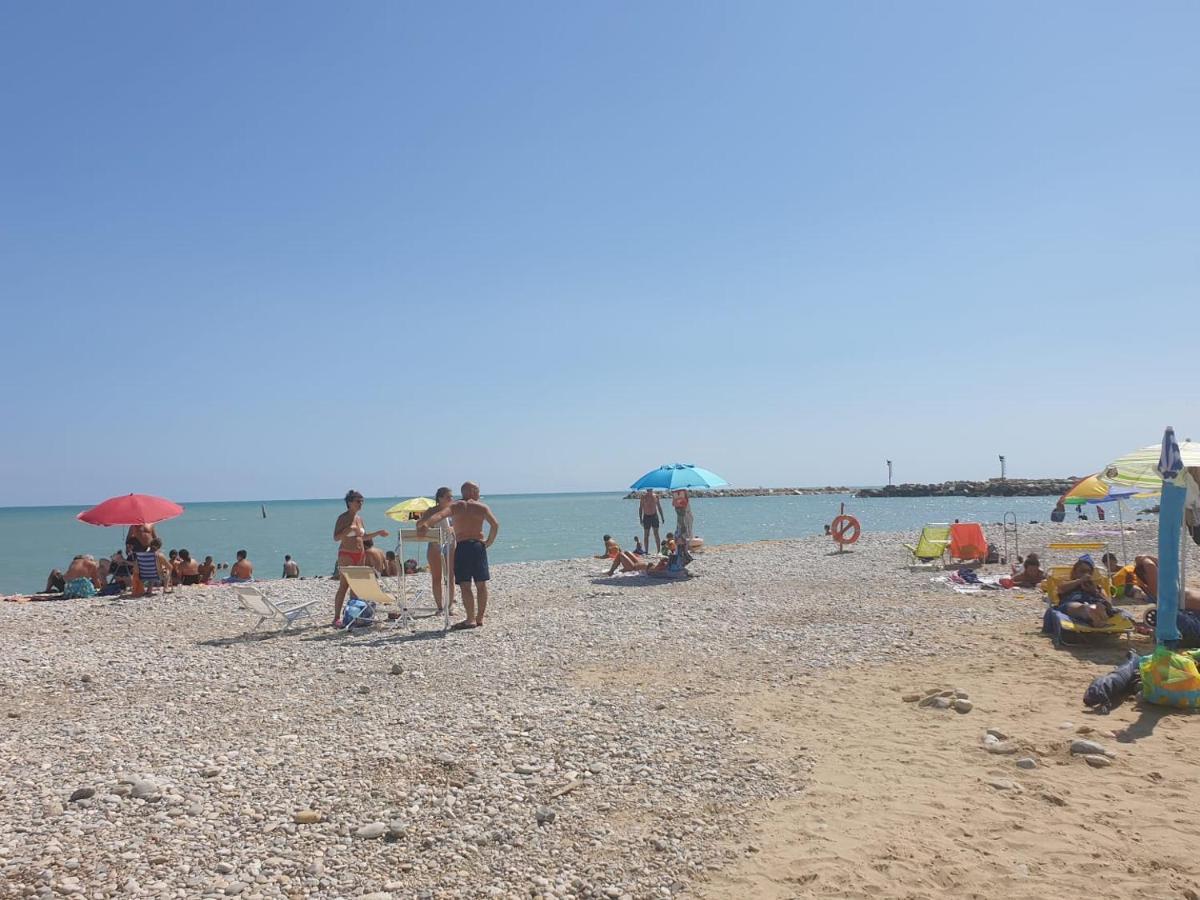 Club Del Sole Roseto Degli Abruzzi Easy Camping Village Bagian luar foto