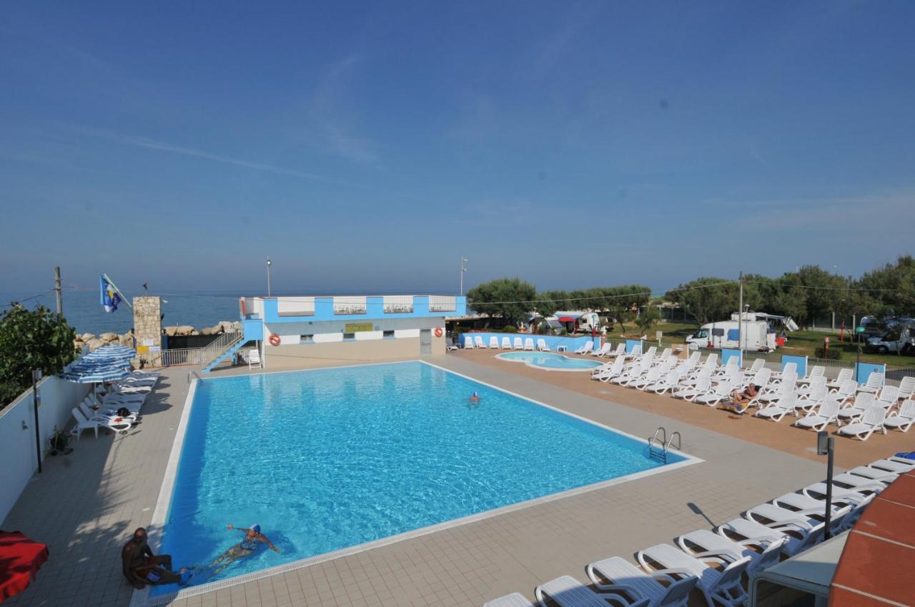 Club Del Sole Roseto Degli Abruzzi Easy Camping Village Bagian luar foto